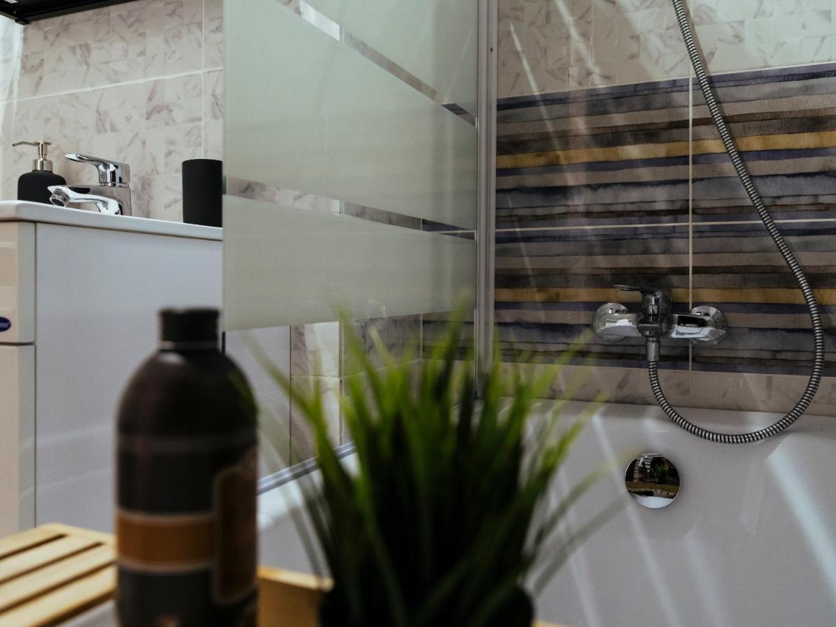 Cozy Special Pallady Apartament With Garden & Courtyard Bucarest Exterior foto