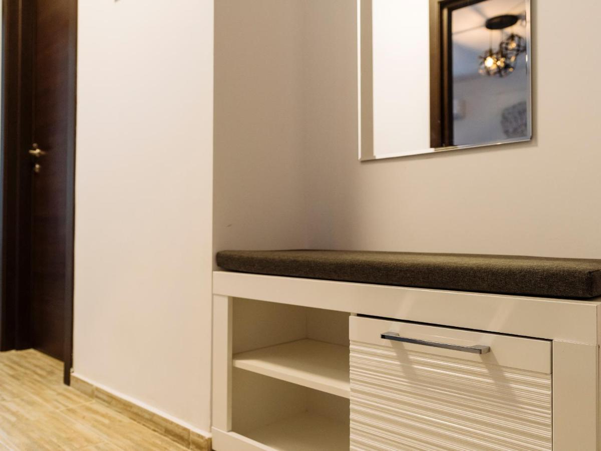 Cozy Special Pallady Apartament With Garden & Courtyard Bucarest Exterior foto